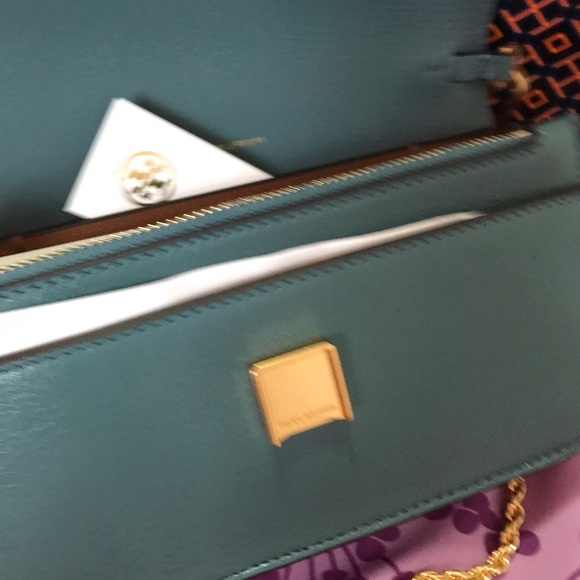 Authentic Boutique Eleanor Mini Sling Bag - Picture 7 of 11